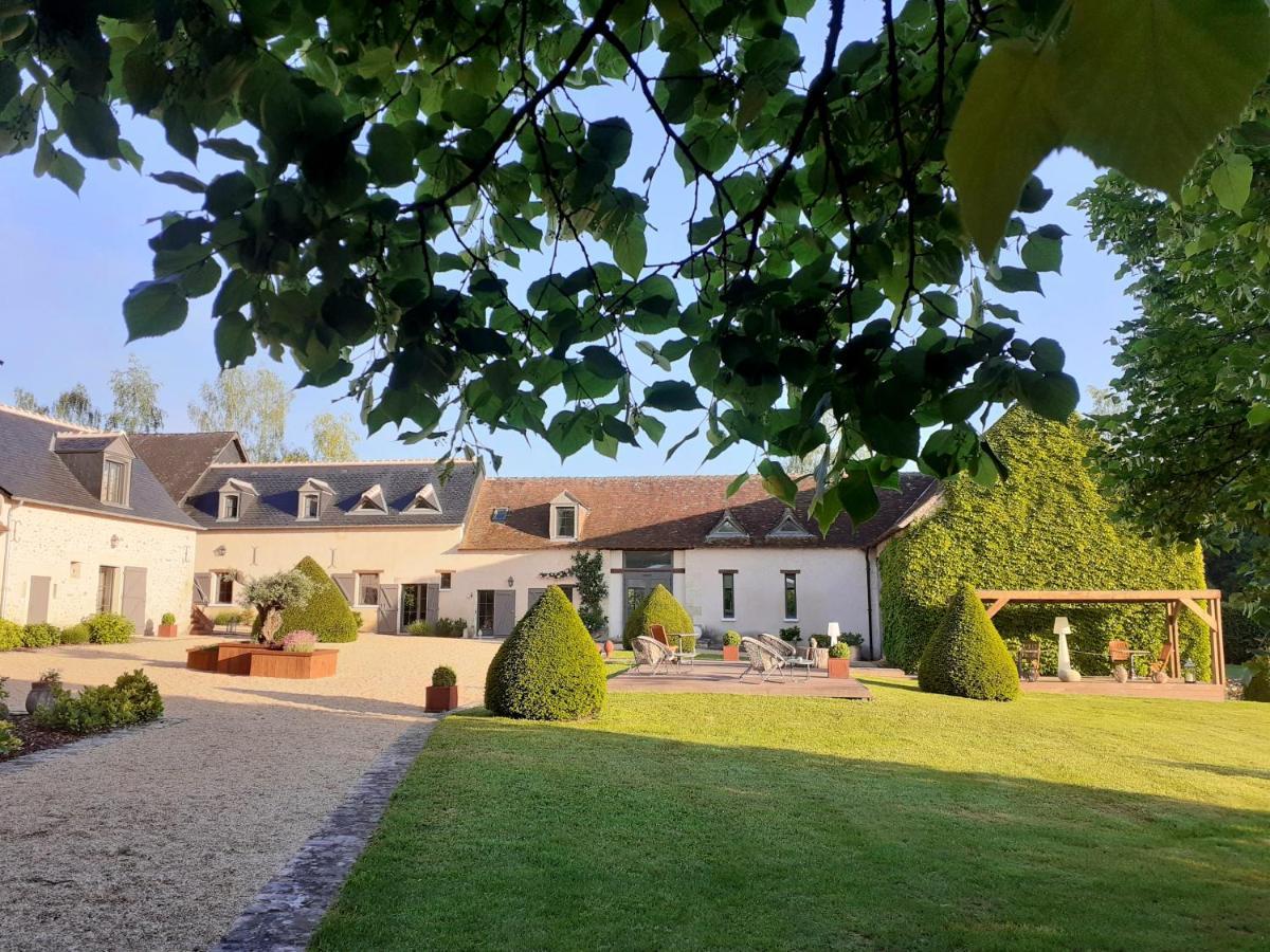 Domaine De La Limetiere Hotel Neuvy-le-Roi Buitenkant foto