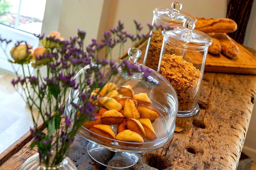 Domaine De La Limetiere Hotel Neuvy-le-Roi Buitenkant foto
