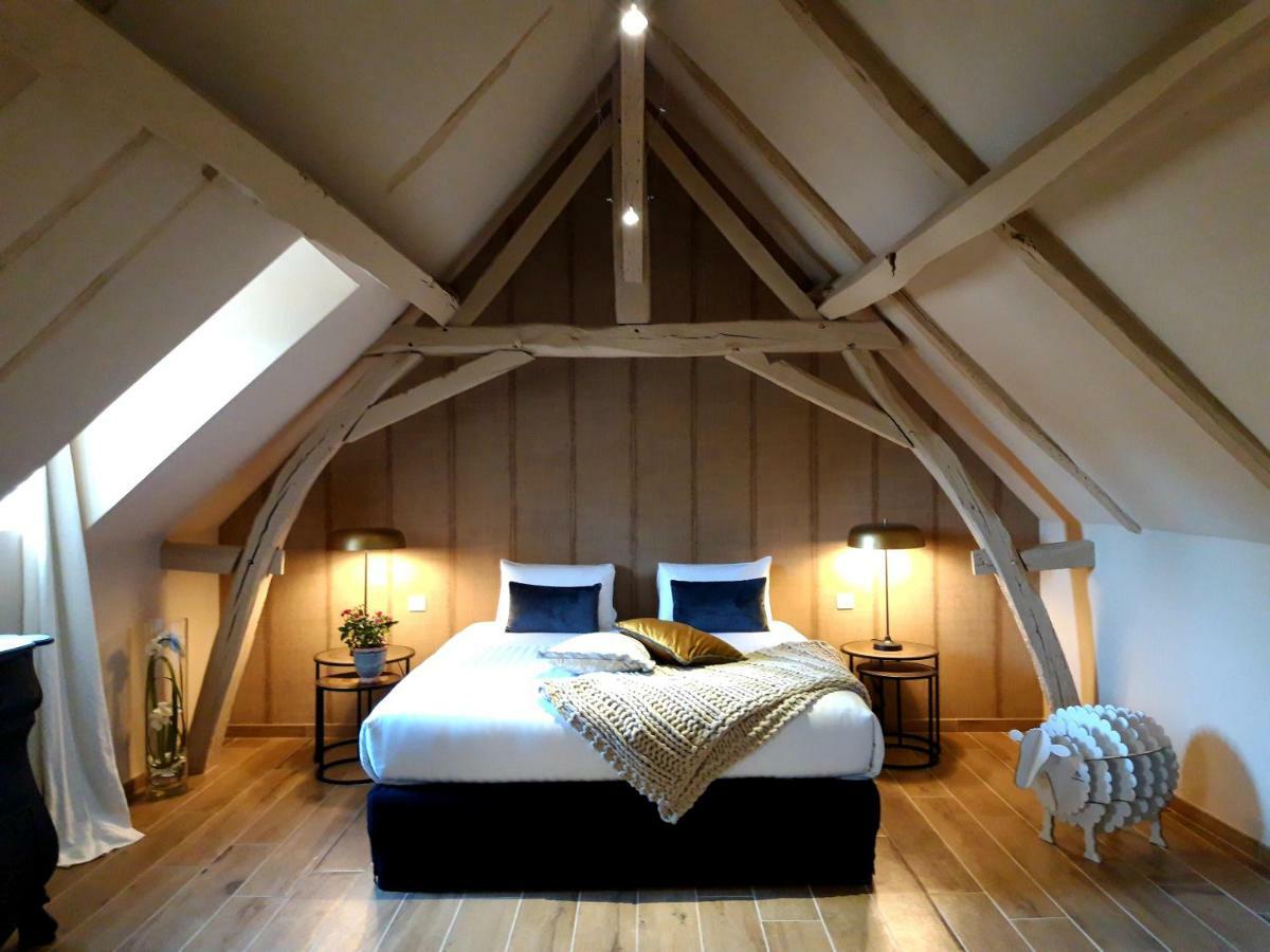 Domaine De La Limetiere Hotel Neuvy-le-Roi Buitenkant foto